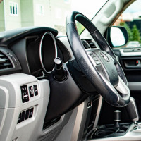 clean car interior detailing